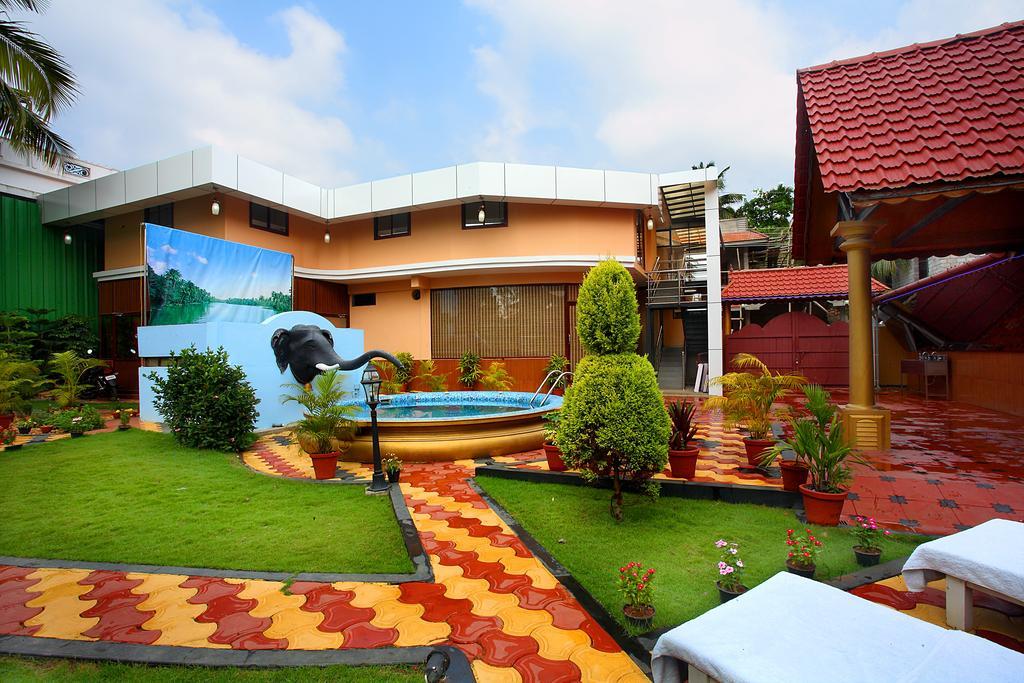 Sreeragam Luxury Villa Retreat Kochi Exterior photo